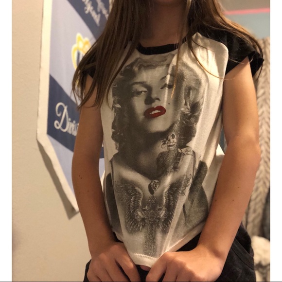 Punk edit Marilyn Monroe shirt - Picture 2 of 3